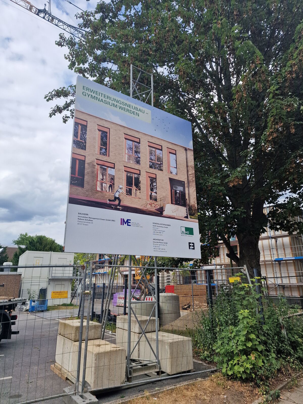 Bauschild 3×3,5 m für den Erweiterungsneubau eines Gymnasiums in Essen