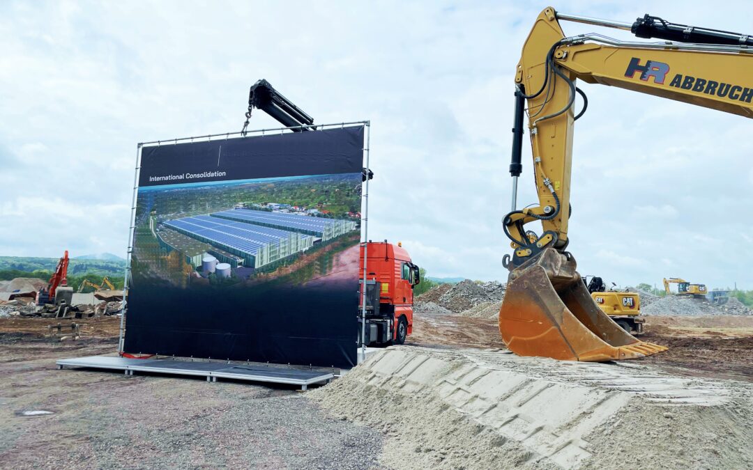 Mobiles Bauschild: flexibel aufstellen ohne Fundament