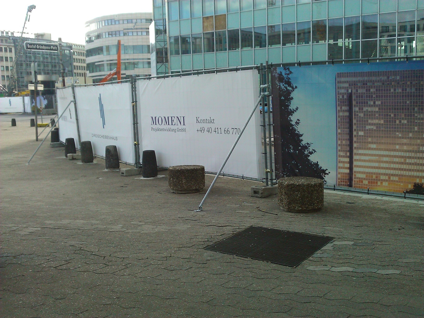 Dreischeibenhaus Düsseldorf prestige Büros Wahrzeichen